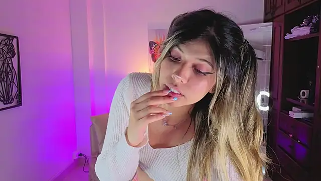 NATAASHA___ webcam