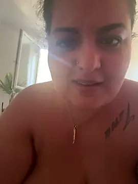Velvetshadow_48 webcam