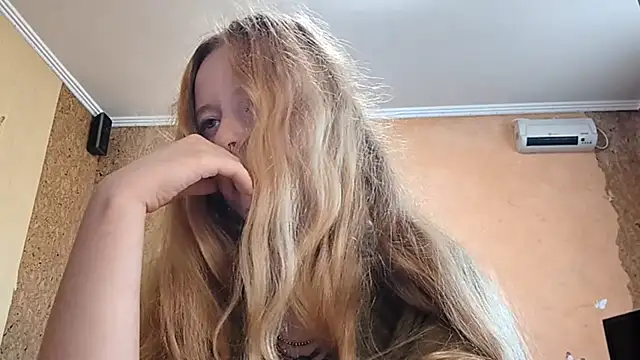 KateVibe_01 webcam