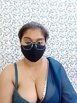 Watch Jasmine_jaaan live on EroticFlix - High definition streams