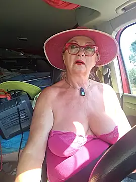Watch Hot-Muci live on EroticFlix - High definition streams