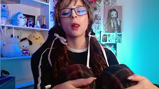 CelesteAyase webcam