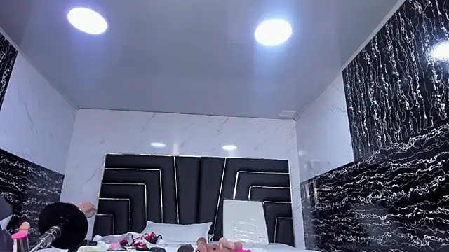Ladyy_Scarlett