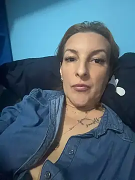 Hot-Milf4U webcam