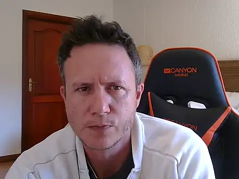 TroyDieselXXX webcam