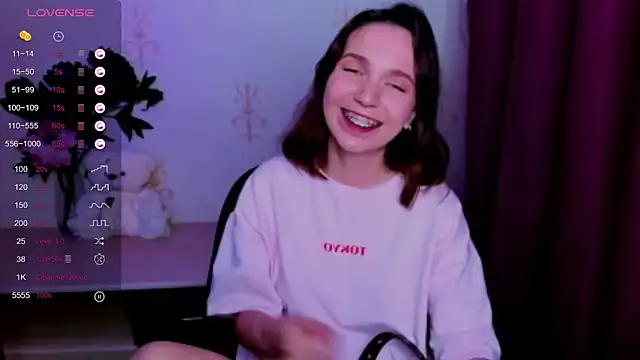 KindHazelHere_ webcam