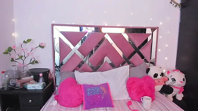 bellalumi - Bellalumi's free webcam - UK Sex Cams