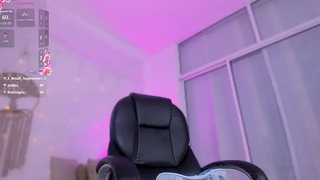 Ginni_charlotte webcam