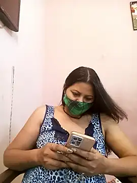 Miss_kirtii webcam