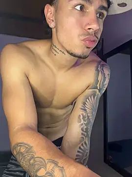 inoah_sins - INoah_sins's free webcam - UK Sex Cams