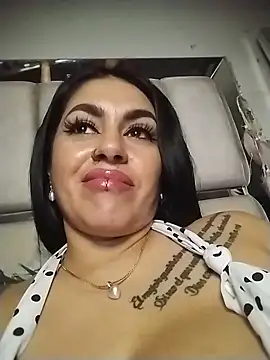 chelaqueen_ - Chelaqueen_'s free webcam