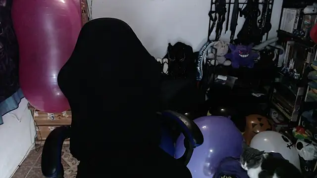 kureiji_hentaii webcam