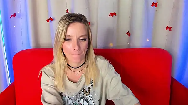 AlinaLovelyX webcam