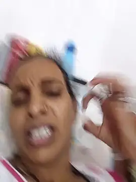 Sexy-Kajal2 webcam