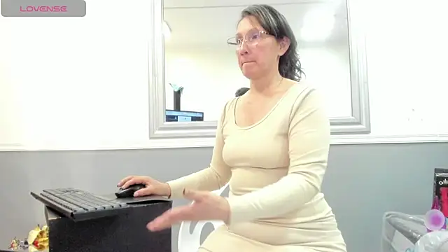 Oriana_Jhonson webcam