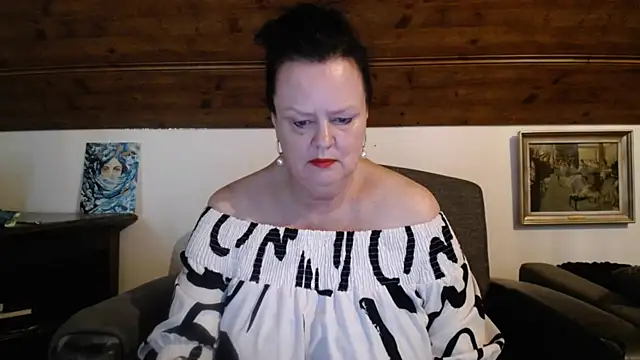 TiffanyMature webcam