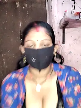 Hotcouplepriya webcam