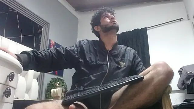 aaron_jones_1 live cam on StripChat