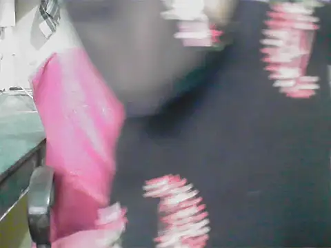 LovingPihu webcam