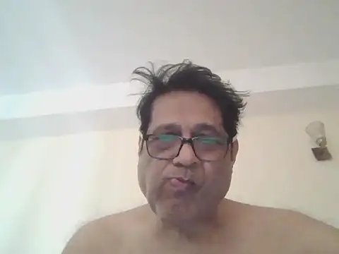 Nuttysub live sex cam