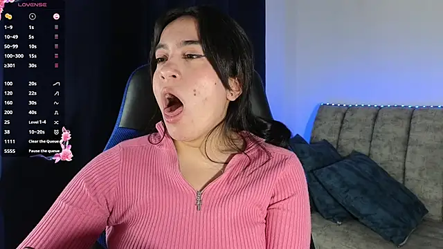 ZaraDames_ webcam