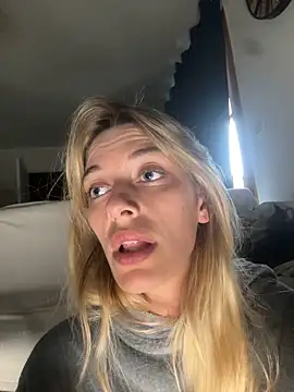 Bellalolahot