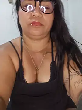 Morenita_Bella_42 webcam
