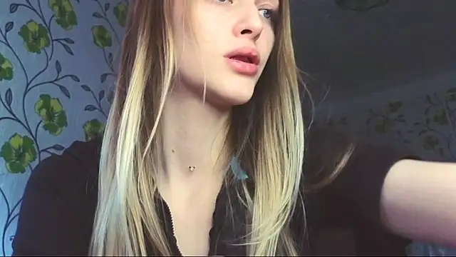 StarFrom_Hell webcam