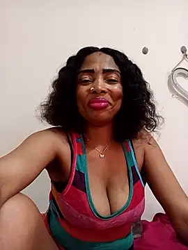 SEXYMOANSXX webcam