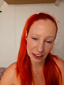 Nadinedk webcam