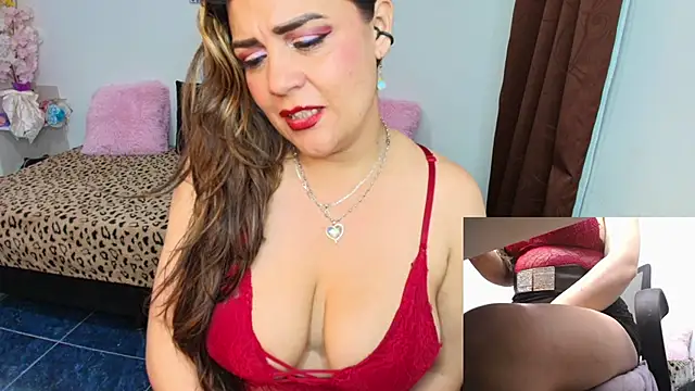 Paulina-Becerraa webcam