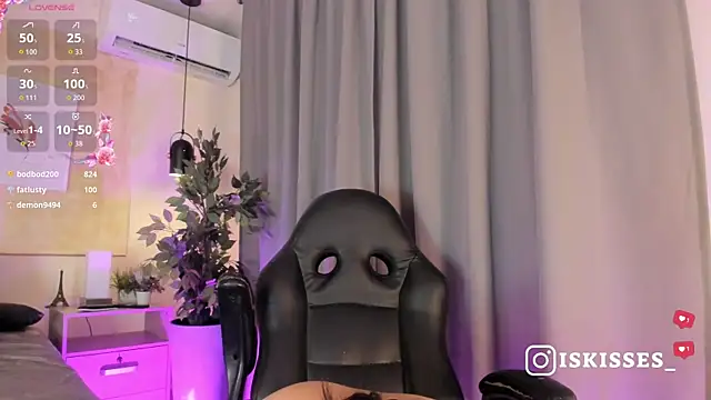 IsabellaSweet__ webcam