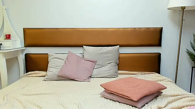 MissYvie webcam
