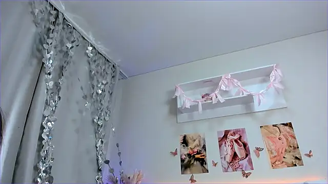Milly_Lane webcam