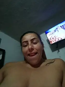 Watch maynor_1998 live on EroticFlix - High definition streams