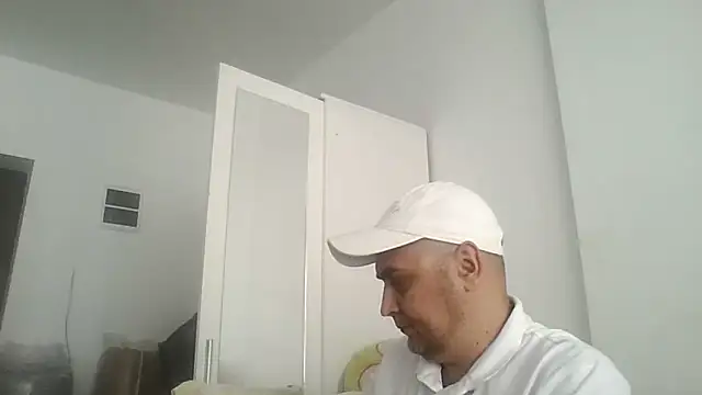vitalik66679 (Ask my age) - 100