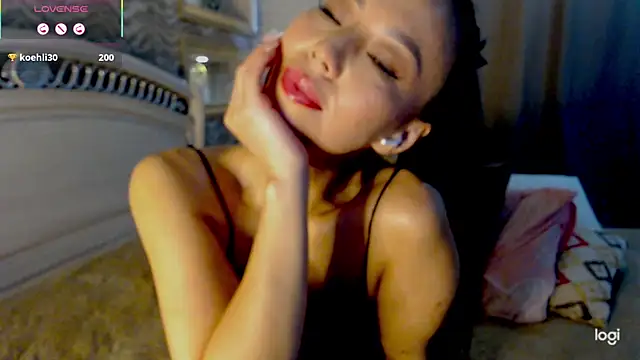 Iam_Luna webcam