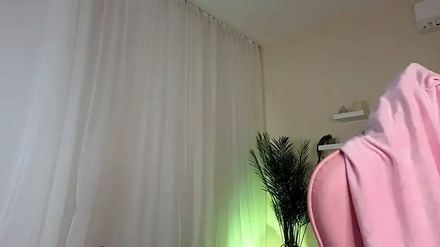 BetsyGonzale webcam