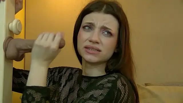 Watch EllieWest live on EroticFlix - High definition streams