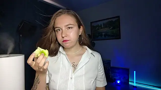 DainaCampagnini webcam