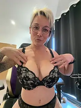 marinella07 (F milf) - Chatte
