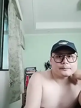 likelikechen2024 (Ask my age) - 找一起吃飯的男友