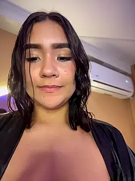 noa_moon (F teen) - ✨STROKE IT REAL HARD✨