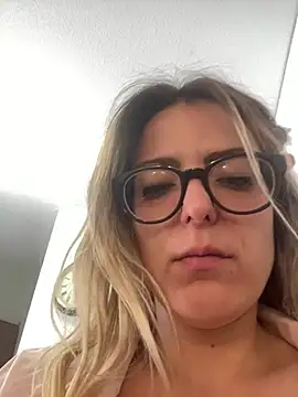 dolcehelena993 (F young) - SQUIRT 2