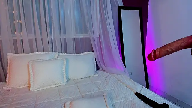 Nicole_Brown1126 webcam