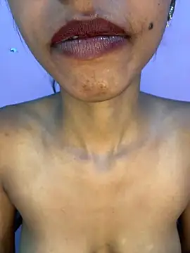 Small_Titss webcam