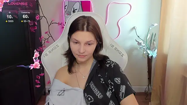 AudreyyKim live cam on StripChat