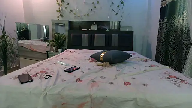 beautiful_bellaa webcam