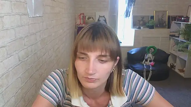 Nika_Kitten webcam