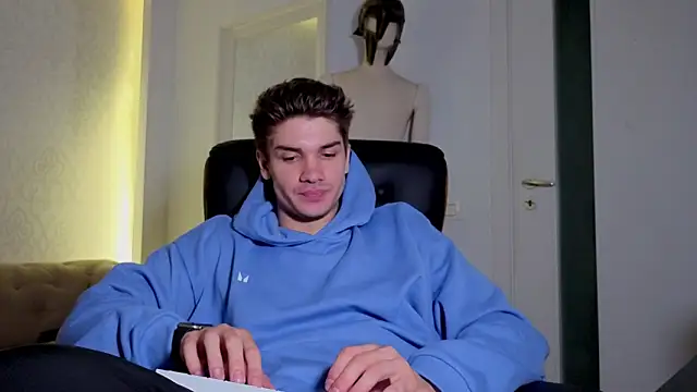 MaxKaiden webcam